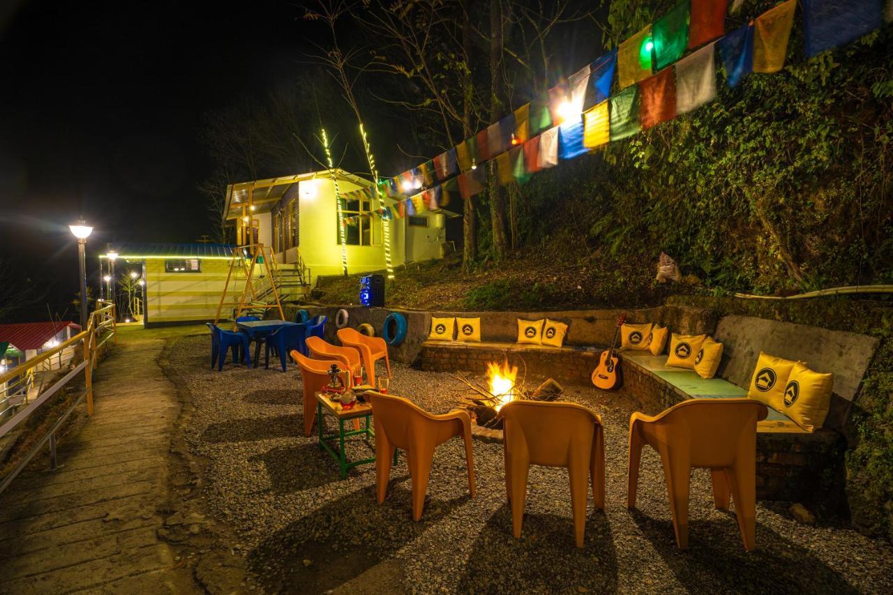 The Hosteller Mussoorie By The Streamside, Kempty Экстерьер фото