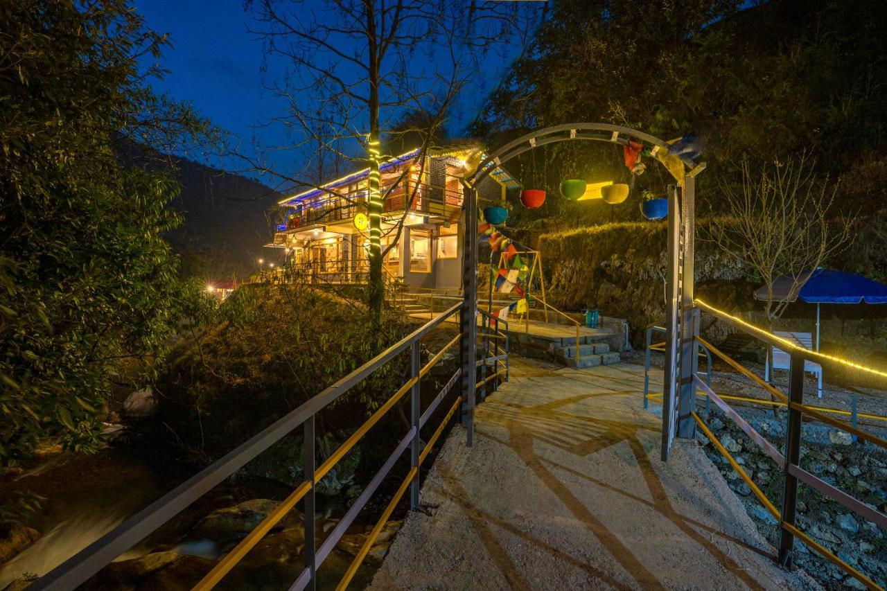 The Hosteller Mussoorie By The Streamside, Kempty Экстерьер фото